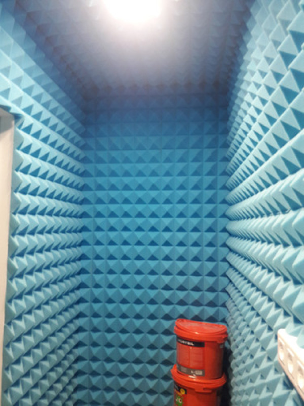Ecosound Pyramid Velvet Dark green acoustic foam panel 250x250x25mm