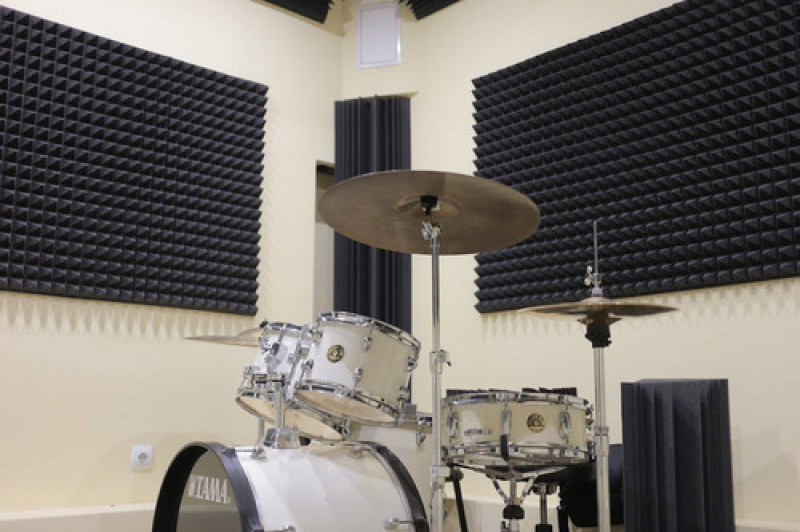 Ecosound Pyramid Velvet Dark green acoustic foam panel 250x250x25mm